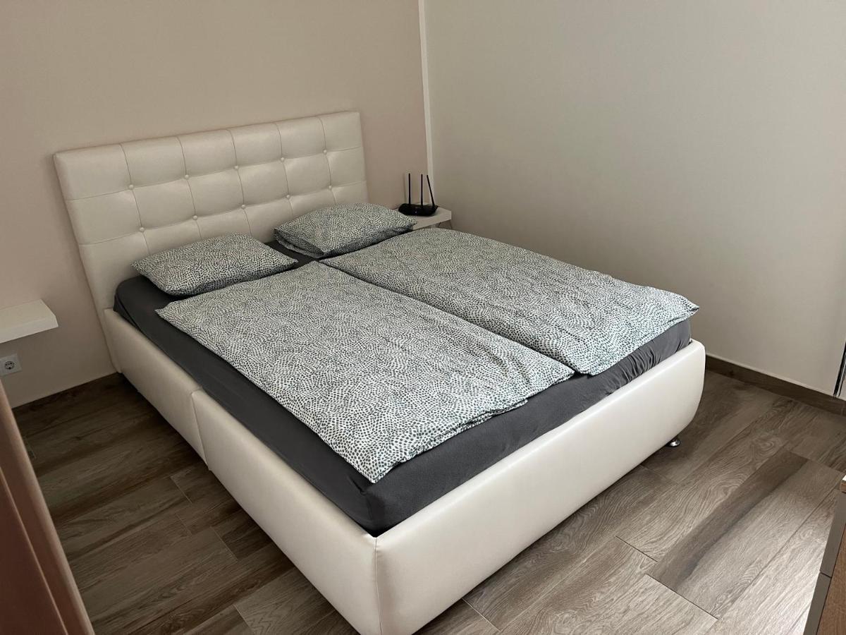 Rajczi Apartman 莫哈奇 外观 照片