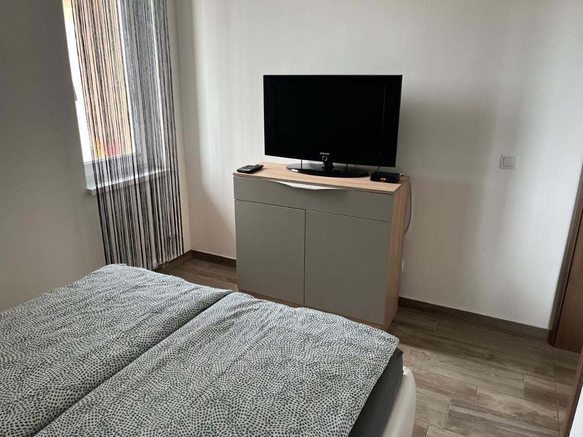 Rajczi Apartman 莫哈奇 外观 照片